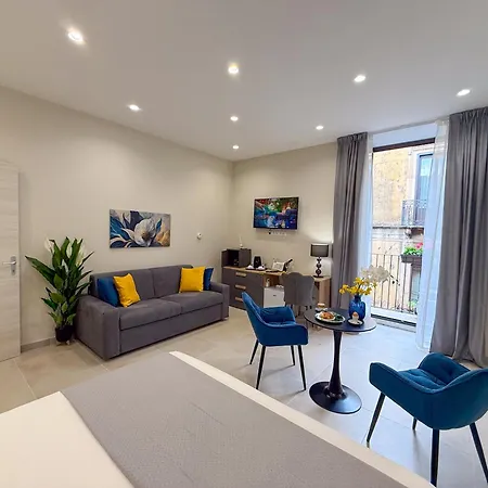 Апартаменты Town House 54