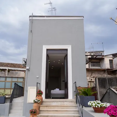 Апартаменты Town House 54